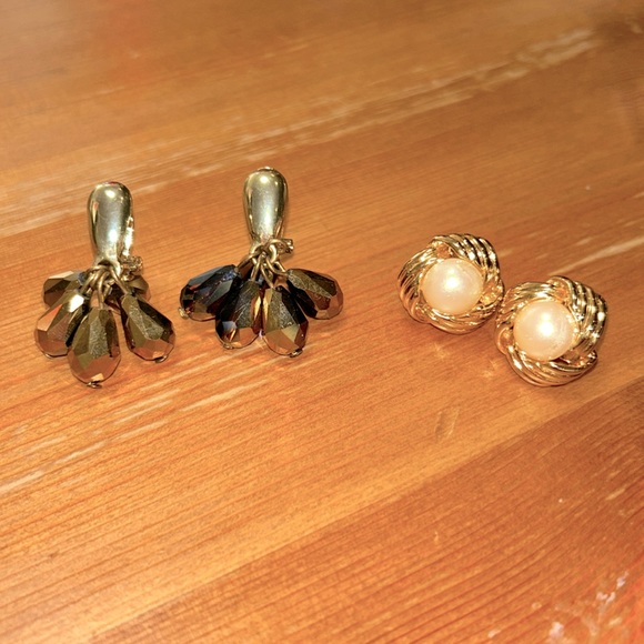 Vintage earrings crystals and pearls with gold plated bundle - Picture 1 of 5